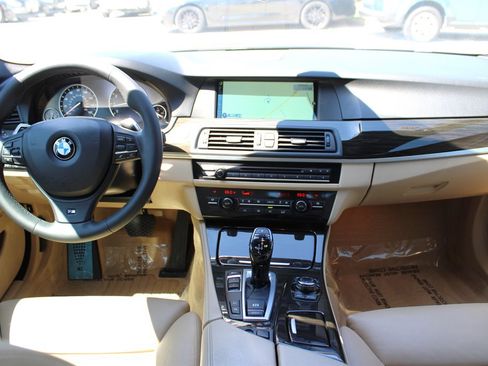 Used 2013 BMW 550i Sedan image 11