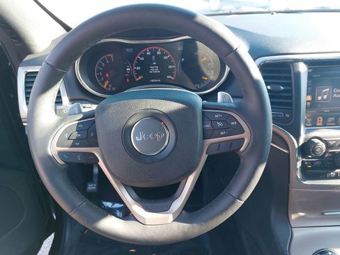 Used 2015 Jeep Grand Cherokee Limited image 18