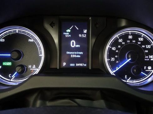 Certified 2021 Toyota Venza LE image 16