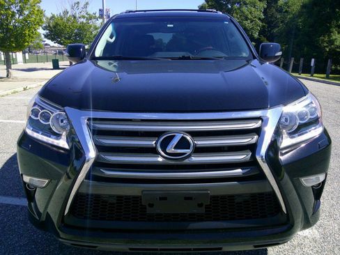 Used 2018 Lexus GX 460 Premium AWD/4WD image 16