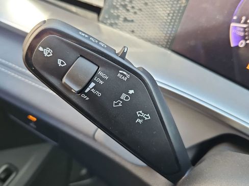 New 2026 Volkswagen Tiguan SE AWD/4WD image 26