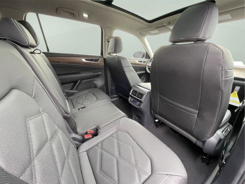 New 2026 Volkswagen Atlas SE image 10