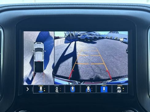 Used 2023 GMC Sierra 2500 Denali w/ Denali Black Diamond Edition image 8