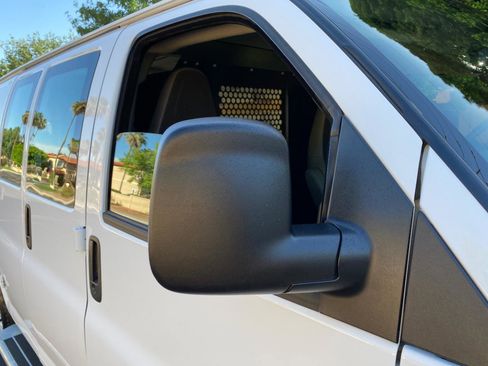 Used 2025 Chevrolet Express 2500 w/ Driver Convenience Package RWD image 20