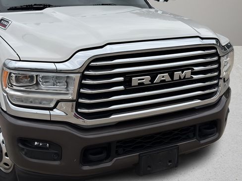 Used 2024 RAM 3500 Limited AWD/4WD image 25