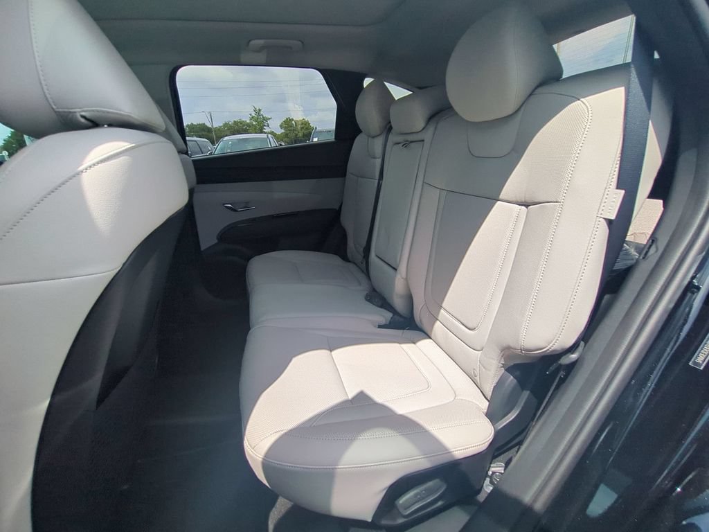 New 2026 Hyundai Tucson Limited FWD image 16
