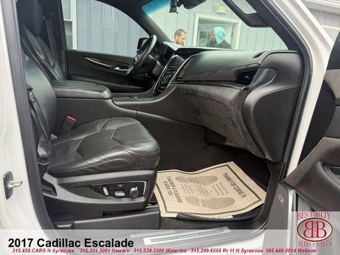 Used 2017 Cadillac Escalade Platinum AWD/4WD image 13