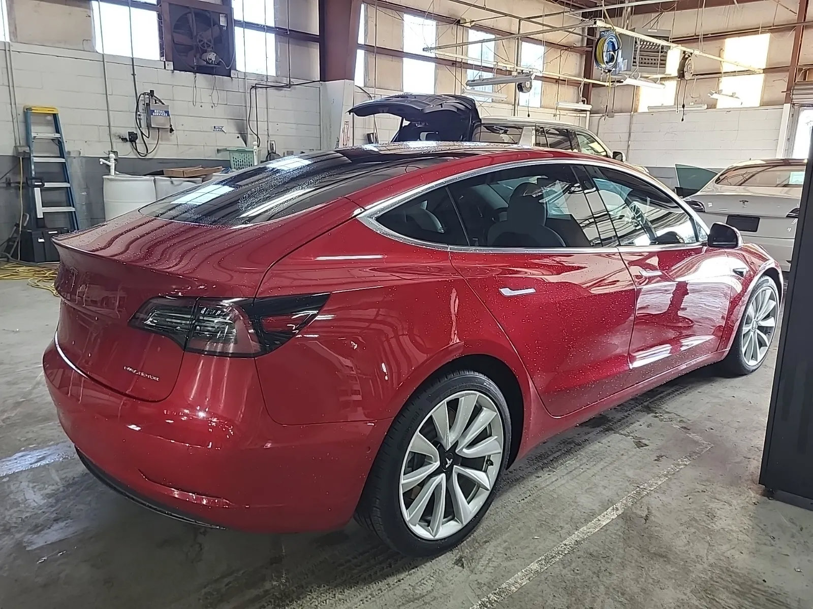 Used 2018 Tesla Model 3 Long Range AWD/4WD image 12