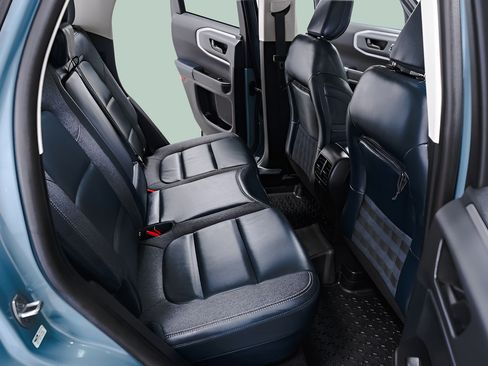 Used 2023 Ford Bronco Sport Outer Banks AWD/4WD image 36