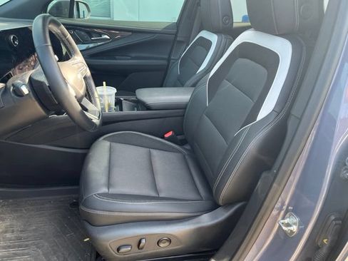 Used 2024 Chevrolet Blazer EV LT AWD/4WD image 10