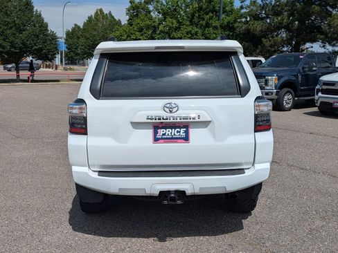 Used 2021 Toyota 4Runner SR5 AWD/4WD image 7