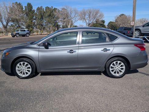 Used 2019 Nissan Sentra SV image 2