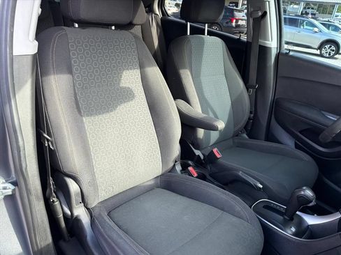 Used 2020 Chevrolet Trax LS w/ Tint and Cruise Package FWD image 16