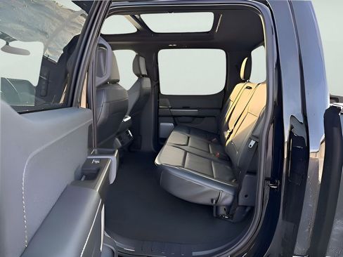 Used 2024 Ford F150 Lariat image 9