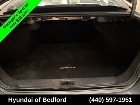 Used 2024 Nissan Sentra SV FWD image 20