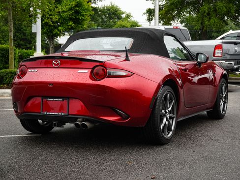 Used 2019 MAZDA MX-5 Miata Grand Touring w/ GT-S Package RWD image 10