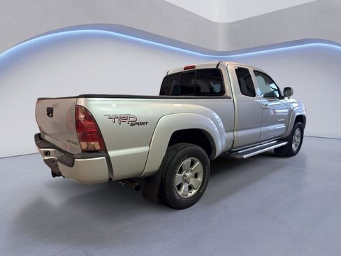 Used 2006 Toyota Tacoma PreRunner RWD image 6