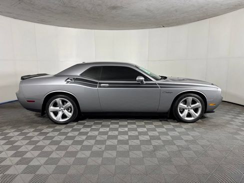 Used 2014 Dodge Challenger R/T w/ Sound Group II RWD image 7