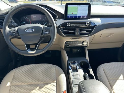 Used 2021 Ford Escape SE w/ Convenience Package image 4