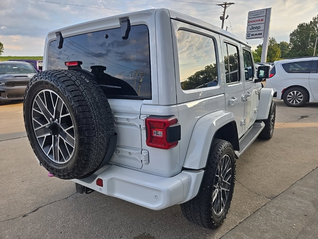 Used 2024 Jeep Wrangler High Altitude AWD/4WD image 36