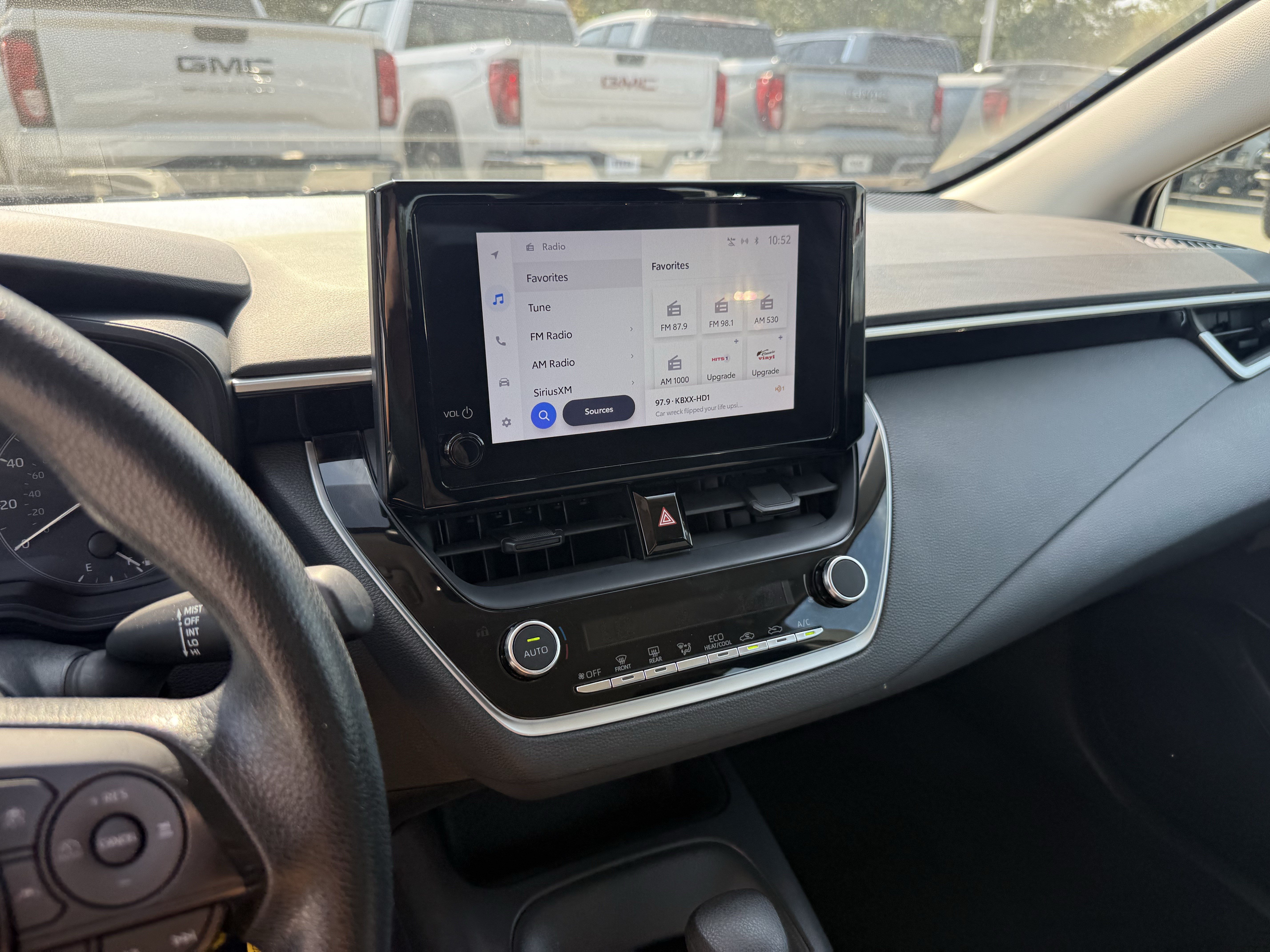 Used 2024 Toyota Corolla LE FWD image 19