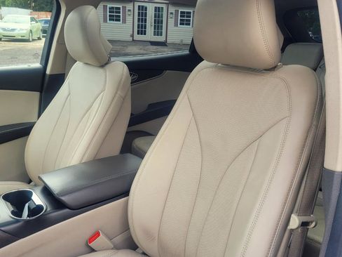 Used 2017 Lincoln MKX Reserve AWD/4WD image 12
