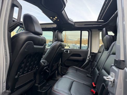 Used 2021 Jeep Wrangler Unlimited Rubicon image 22