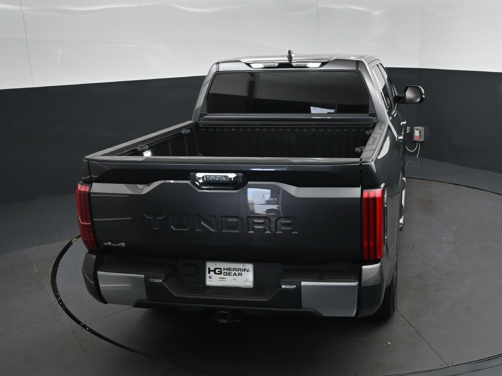Used 2026 Toyota Tundra Limited w/ Power Package AWD/4WD image 35