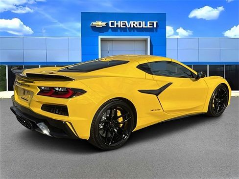 New 2025 Chevrolet Corvette Z06 image 3
