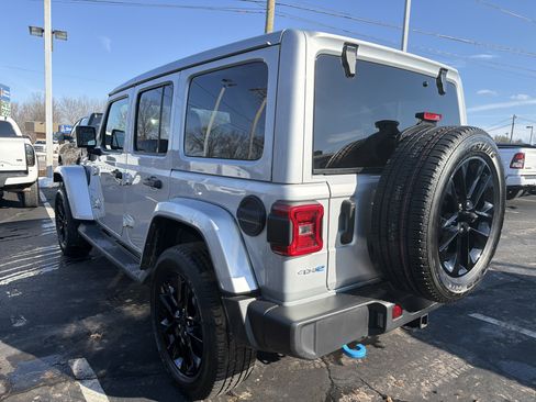 Used 2023 Jeep Wrangler Sahara w/ Cold Weather Group image 5