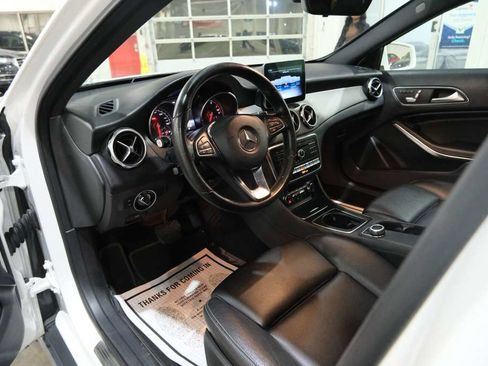 Used 2020 Mercedes-Benz GLA 250 4MATIC image 15