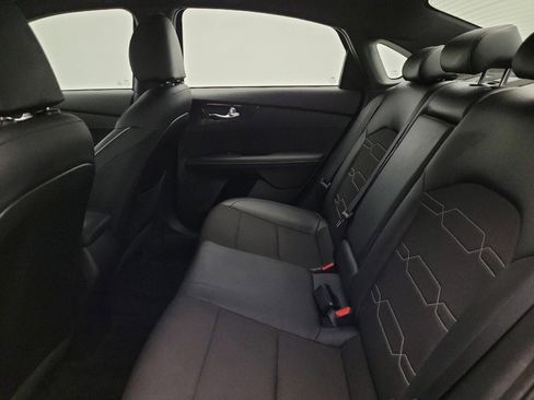 Used 2023 Kia Forte GT-Line image 18