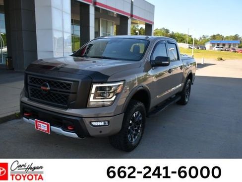 Used 2021 Nissan Titan PRO-4X w/ Pro-4x Convenience Package AWD/4WD image 1