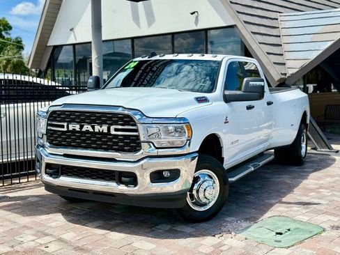 Used 2024 RAM 3500 Big Horn AWD/4WD image 28