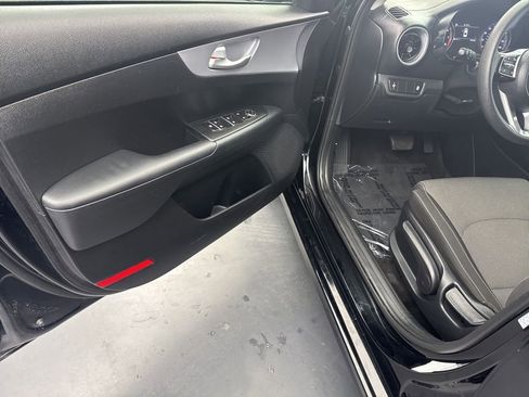Used 2024 Kia Forte LXS image 31