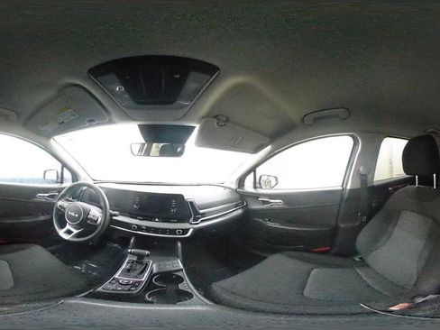 Used 2025 Kia Sportage LX FWD image 37