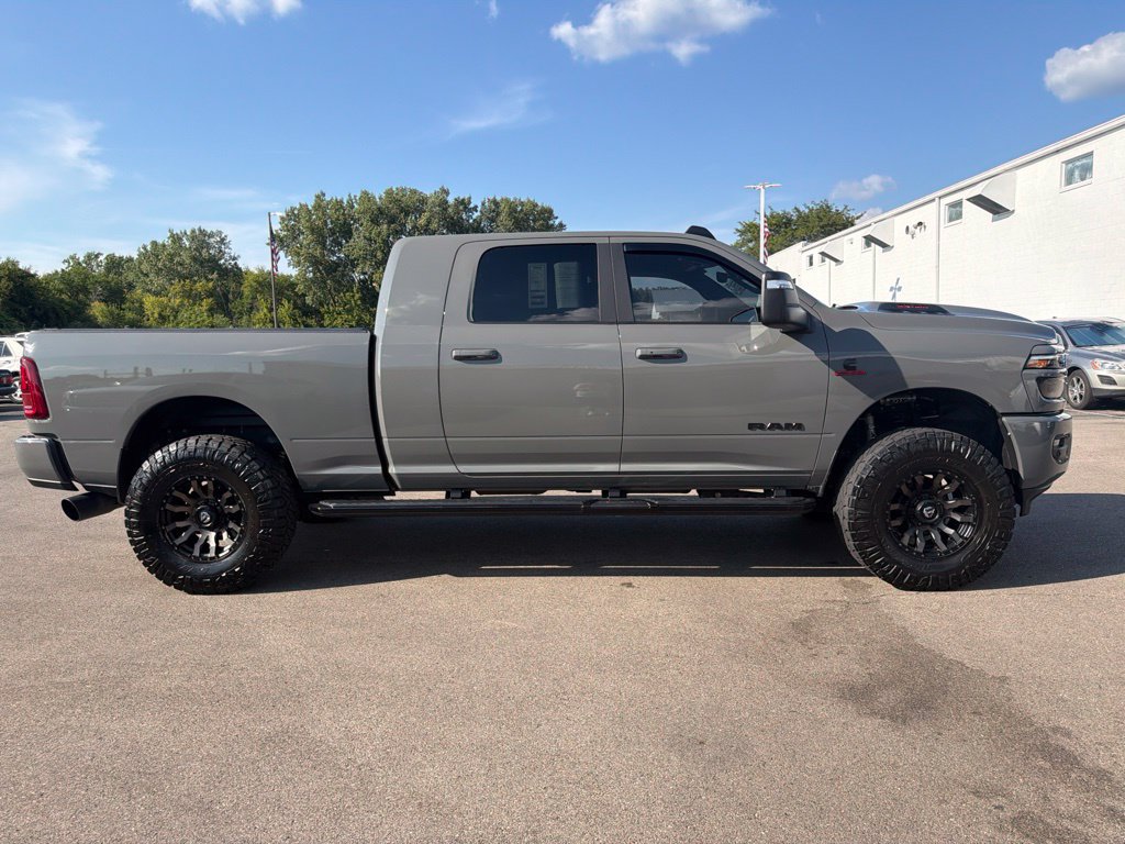 Used 2025 RAM 2500 Laramie w/ Night Edition AWD/4WD image 2