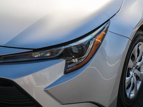 Certified 2023 Toyota Corolla LE FWD image 5
