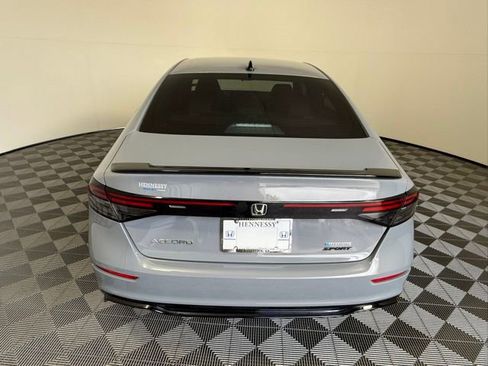 Used 2025 Honda Accord Sport image 5