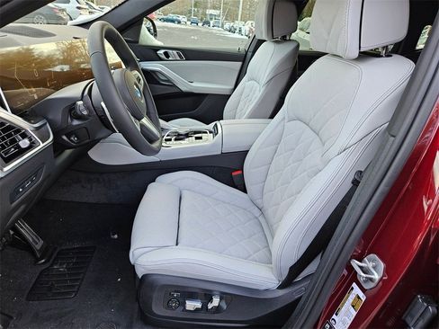 New 2026 BMW X6 xDrive40i w/ Climate Comfort Package image 8