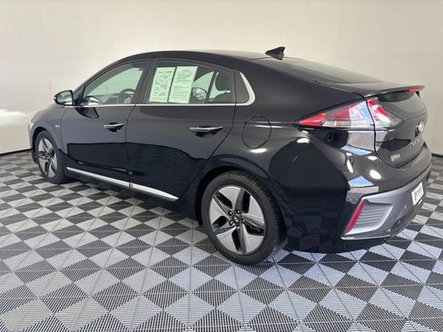 Used 2020 Hyundai Ioniq Limited FWD image 33