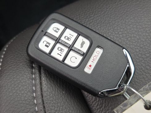 Certified 2024 Honda Odyssey EX-L image 33