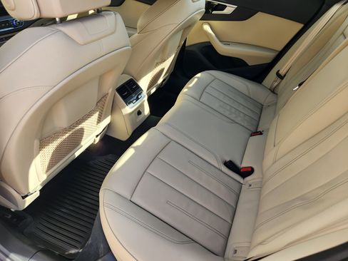 Used 2024 Audi A4 2.0T Premium w/ Convenience Package image 31