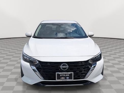 Used 2025 Nissan Sentra SV FWD image 8
