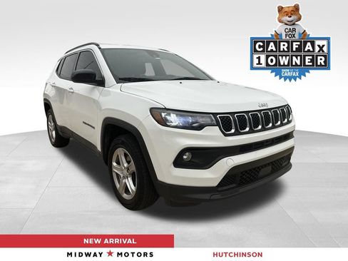 Used 2023 Jeep Compass Latitude AWD/4WD image 1