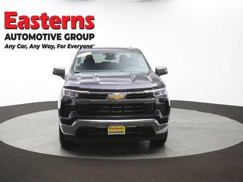 Used 2023 Chevrolet Silverado 1500 LT AWD/4WD image 54