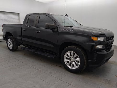 Used 2019 Chevrolet Silverado 1500 Custom w/ Custom Value Package RWD image 11