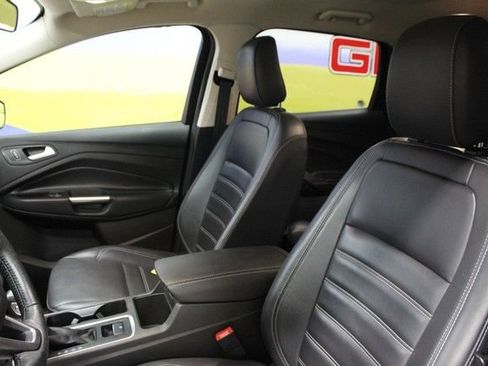 Used 2019 Ford Escape SEL FWD image 18