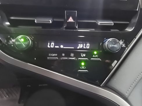 Used 2022 Toyota Camry LE FWD image 26