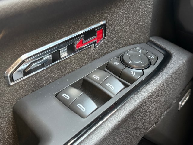 Used 2025 GMC Sierra 1500 AT4 w/ AT4 Premium Package AWD/4WD image 26